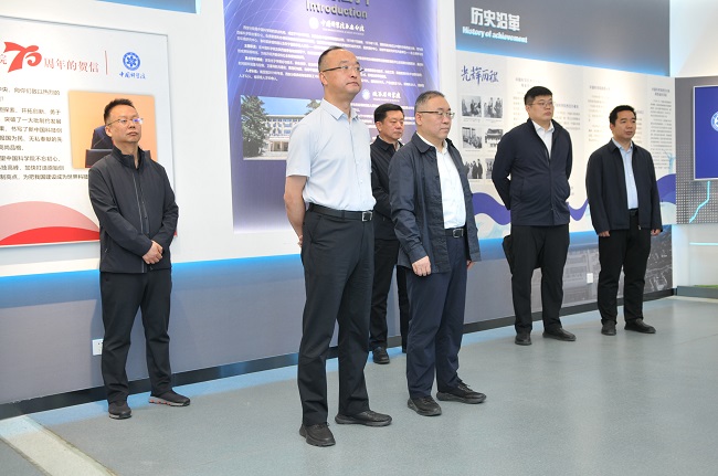 榆林市人大常委会主任王国忠一行到分省院座谈交流