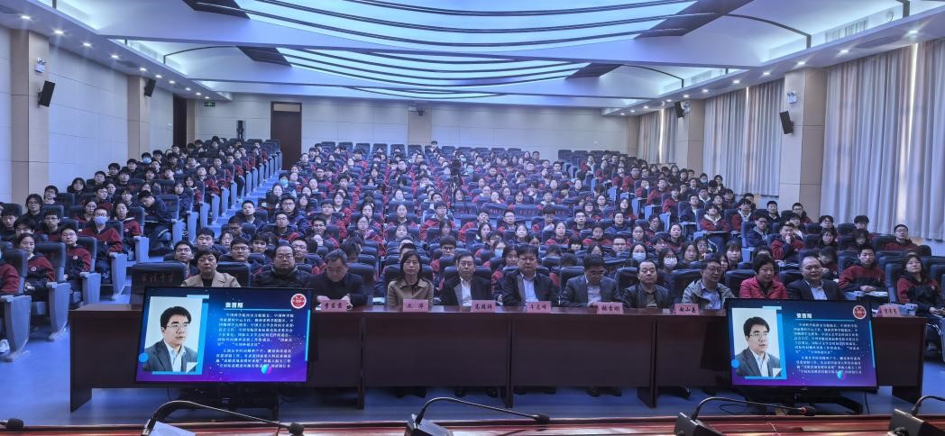 科学家走进华清中学 科普之光点亮学子未来——张首刚研究员为临潼区华清中学作科普报告