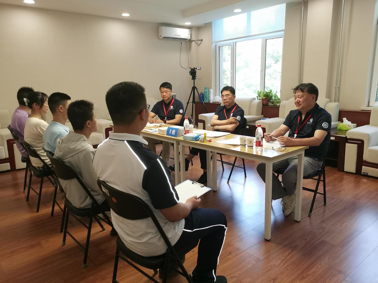 【群众新闻】让更多热爱科学的孩子走进科研领域